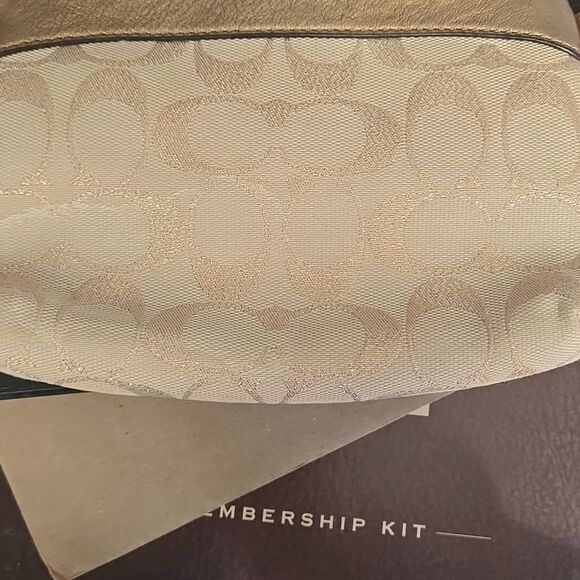 Coach Gold Wristlet Clutch Wallet Carryall Designer Womens Fancy Y2k Fun Trip - Picture 11 of 16